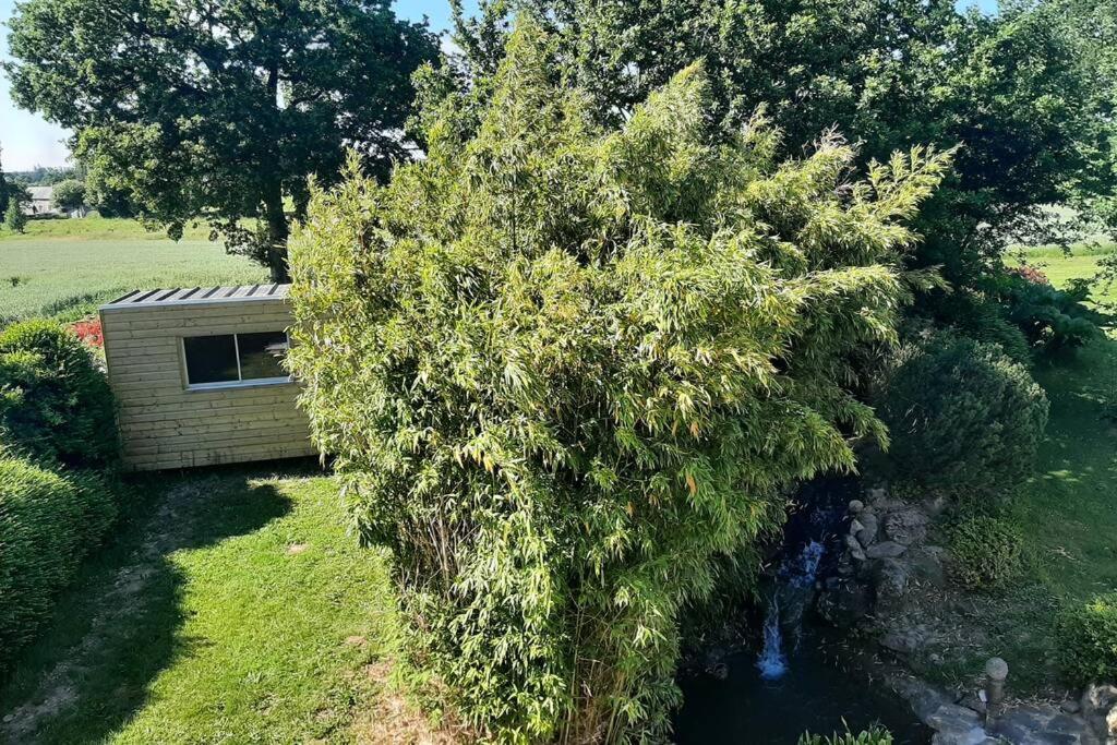 La Maison Bleue Saint-Sauveur-des-Landes 外观 照片